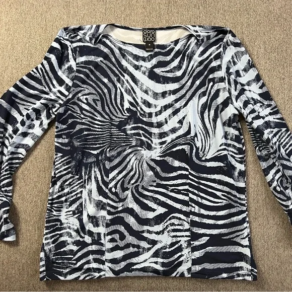 Clara Sun Woo Blue Zebra Casual Top - Picture 1 of 10